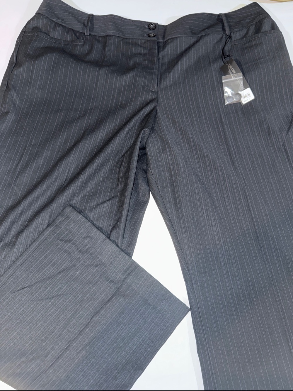 Lane Bryant The Lena Moderately Curvy Fit Classic Trouser size 22 Average